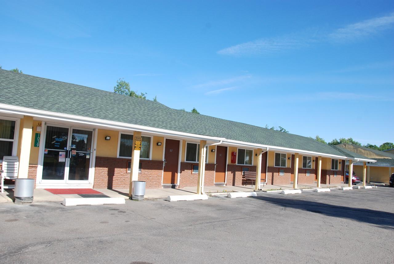 Mount Laurel Motel Hazleton Eksteriør bilde